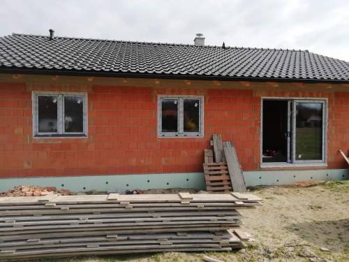 Rodinný dům - novostavba - Nošovice, okr. Frýdek - Místek - plastová okna, HS portál