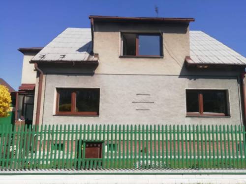 Plastová okna, vstupní dveře - rekonstrukce RD Dobrá, okr. Frýdek - Místek